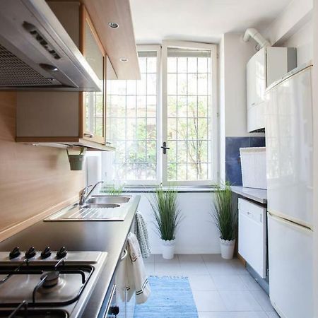 Charming Navigli Apartment Milan Bagian luar foto